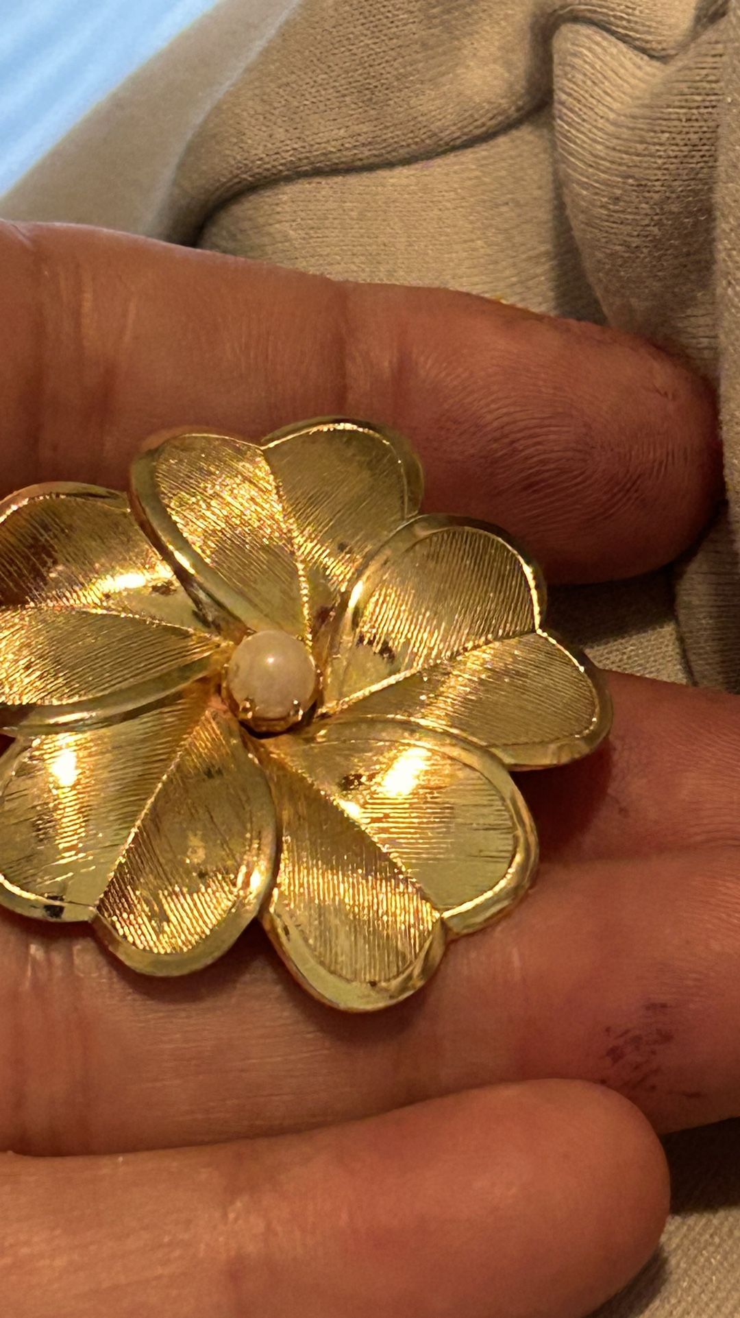 Vintage Gold filled Flower/clover Shape Brooch Or Pin
