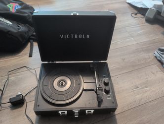 Victrola Suitcase Player