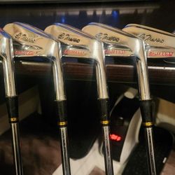 Full Set Of Vintage Blades And Woods Lee Travino Staff Model Faultless