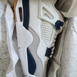 Jordan 4 SB size 7