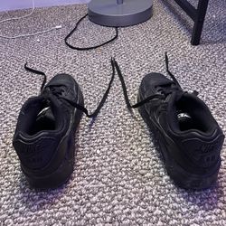 Black Nike Air Max Size 7