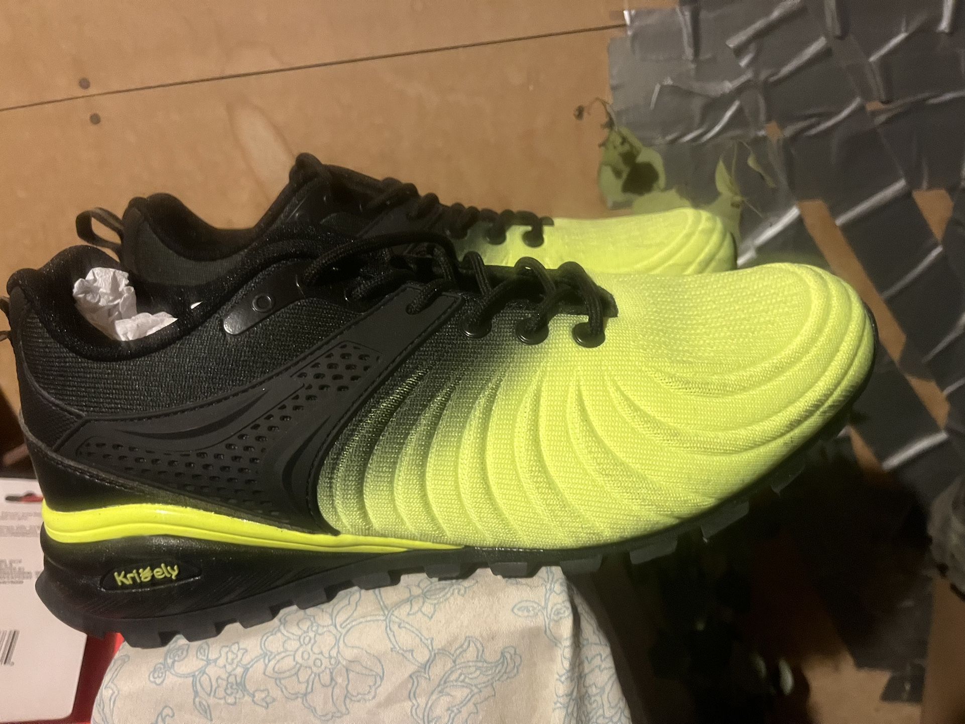Shoe