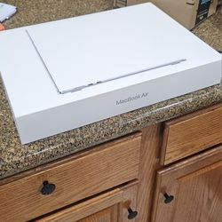 MacBook Air M4 Brand New Sealed
