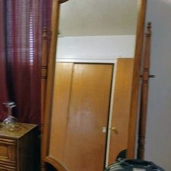 Ventage Red Oak Mirror on Stand