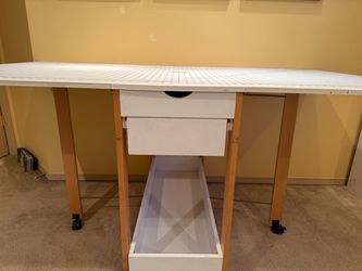 Horn Sewing cutting table with cutting matte