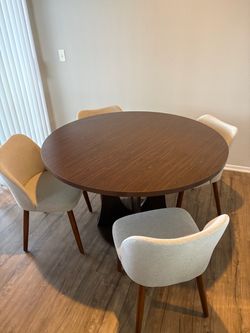 Dining table/ chair set