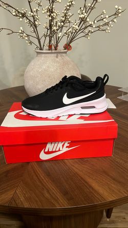 Nike  9.5 men $35