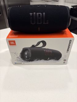 JBL Charge 6