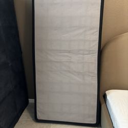 Box Spring 2 Twins Or 1 King Free