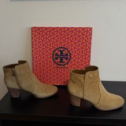 Tory Burch Caramel Sude Bootie