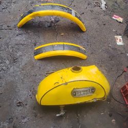 Old Yamaha Part's 150$ Or Any Reasonable Ofer 
