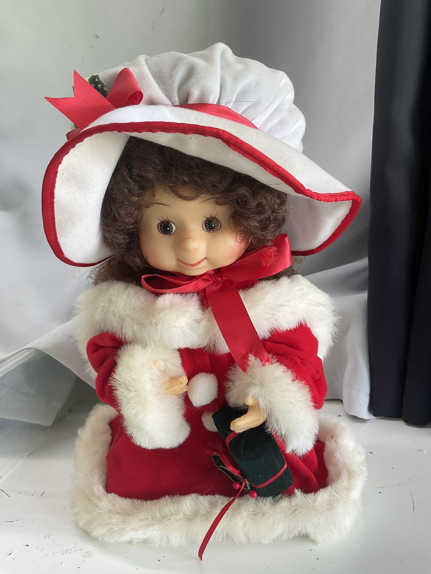 UNDERCOVER KIDS BRITTANY ANIMATED COLLECTABLE SANTAS BEST