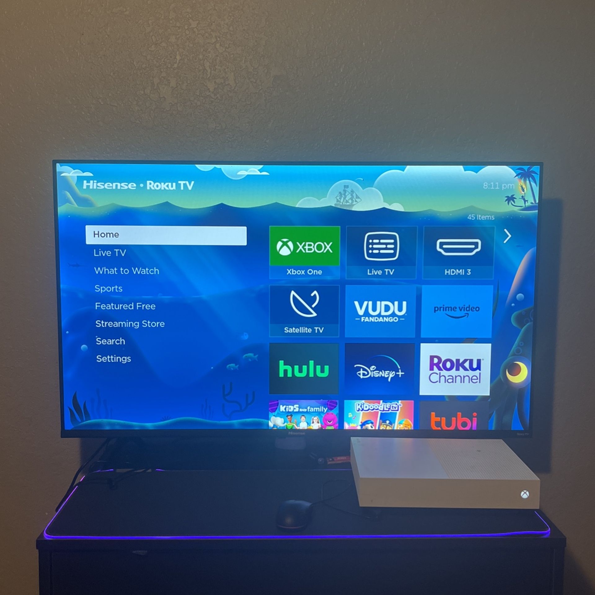 Hisense 43 Inch 1080p LED Roku Smart TV with Google Assistant and Alexa  Compatibility