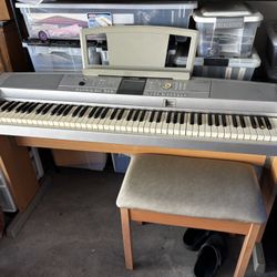 Yamaha DGX-505 Portable Grand Keyboard Silver/Oak w/stand