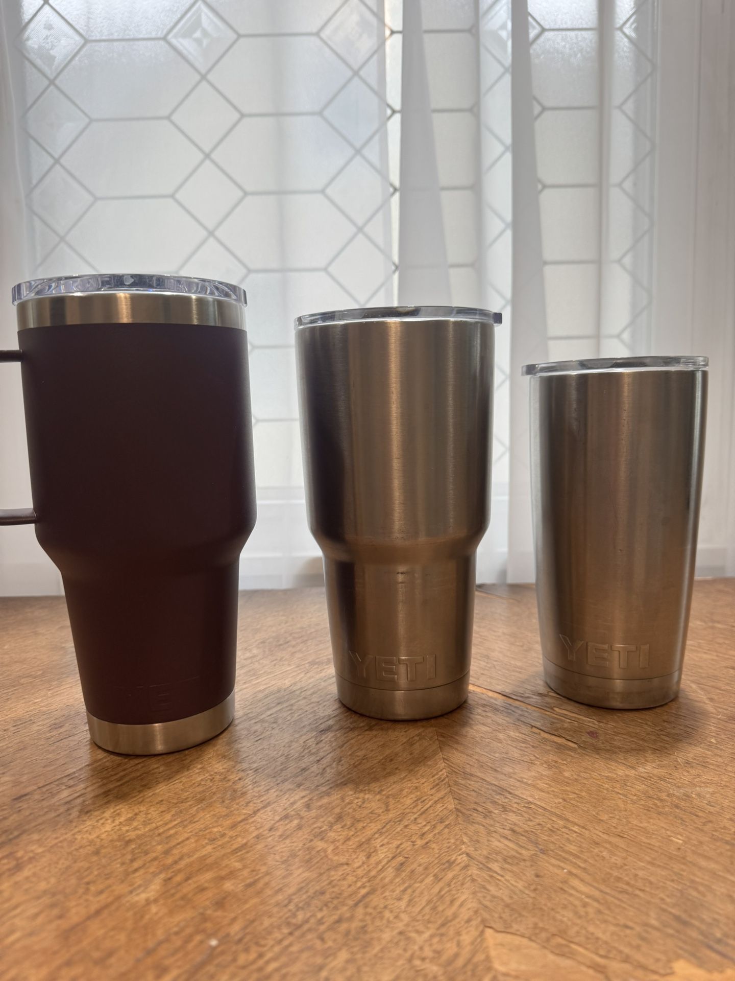 Yeti Tumblers Cups Mugs Bottles Drink Ware