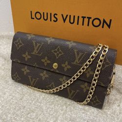 Louis Vuitton Chain wallet