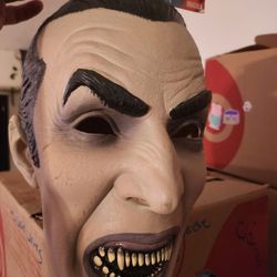 Mask Dracula