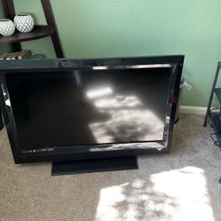 32” Television 
