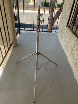 Matthews Steel Light Stand