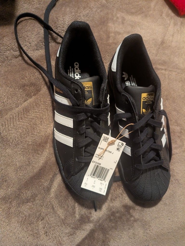 Adidas Superstar J