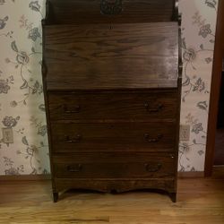 Old Oak Desk