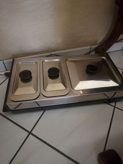 Calentador de comidas de tres plazas