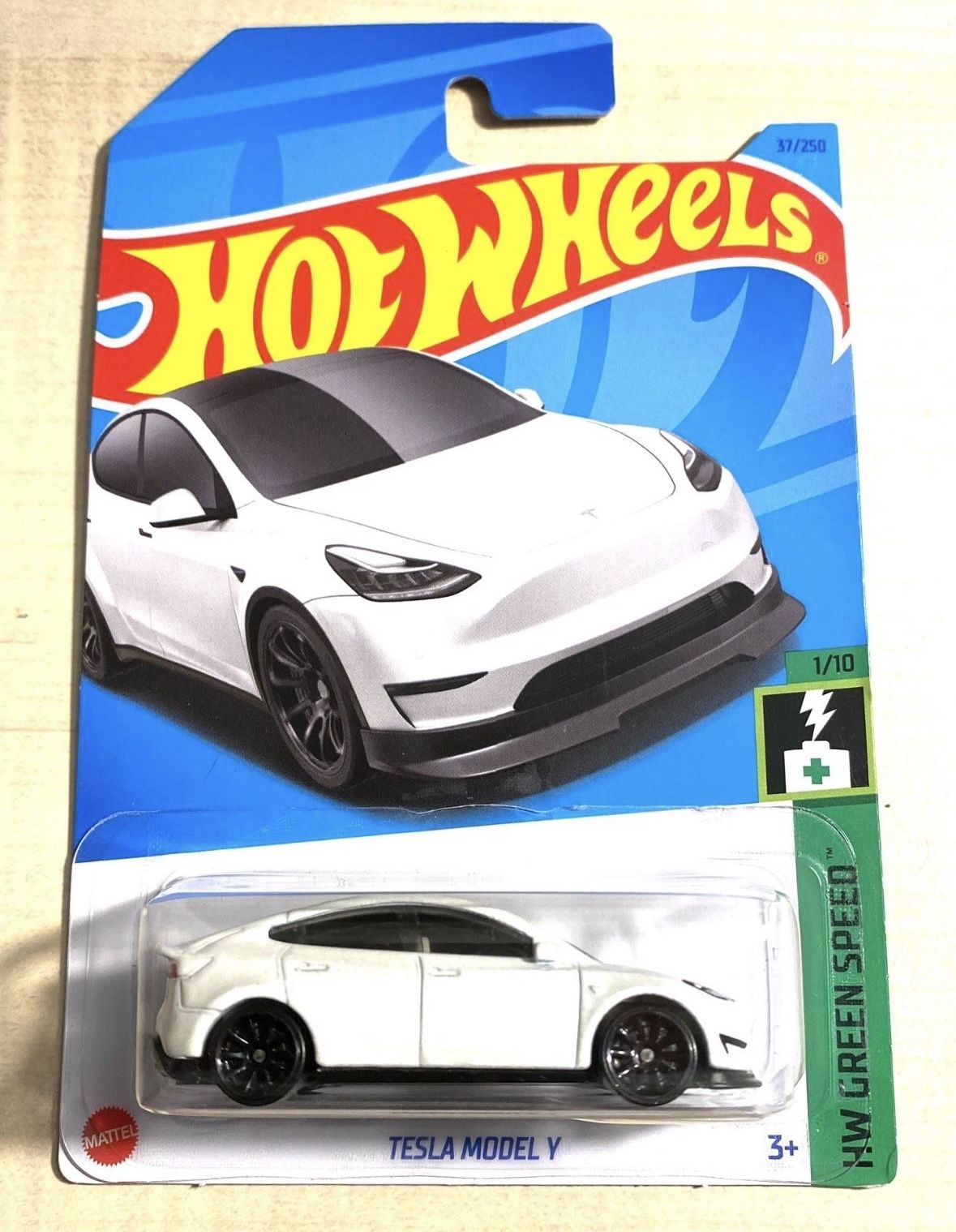 Hot Wheels Tesla Model Y 