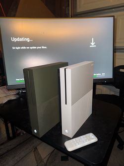 Xbox One S (2) AOC 27” 180Hz Monitor Bundle