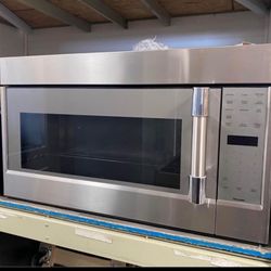 New Thermador 30” Over The Range Microwave