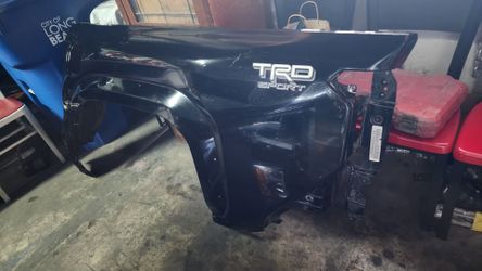 2025-2026 TOYOTA TACOMA LEFT BED SKIN