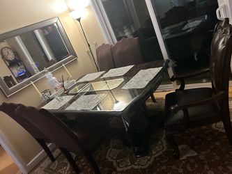 Dining room table and 6 chairs