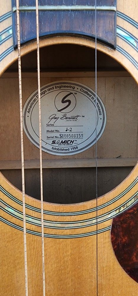 GREG BENNET Guitar Samick J2
