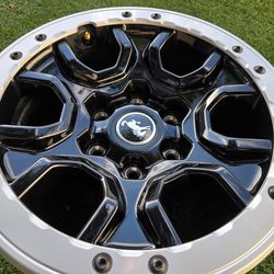 4 2025 FORD BRONCO SASQUATCH 17X8 5