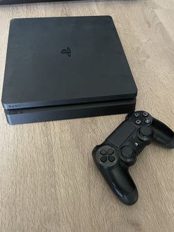 PS4 Slim With Controller