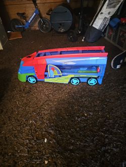 PJ's Mask Semi Truck With Elevator