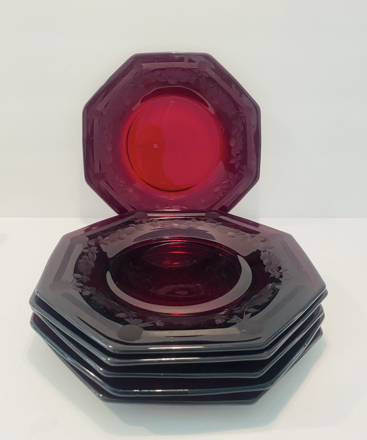 Vintage Ruby Red Etched Set of 6 Salad Plates 8.5”. Pre-owned in good condition 