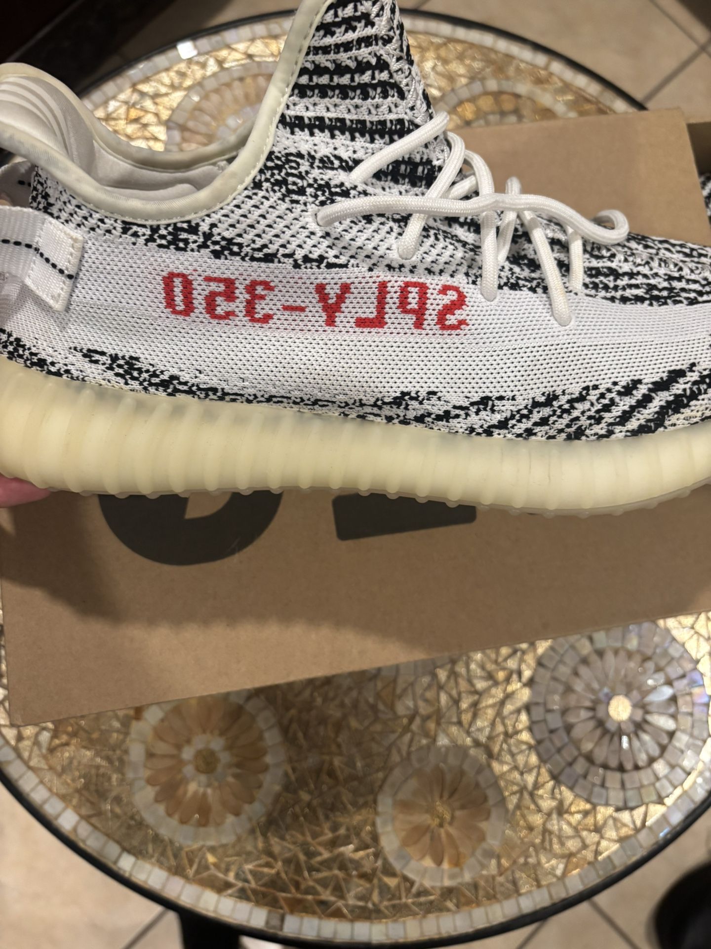 Zebra 350s Size 12 Amost  New (220)