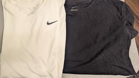 Nike Men's Dry Fit Shirts (S)