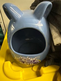 Kaytee Ceramic Chinchilla Bath House