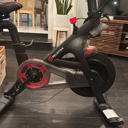 Peloton Bike