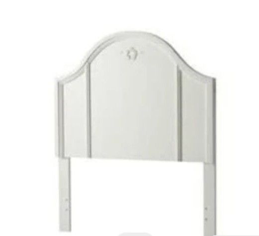 Simply Shabby Chic rachel ashwell Headboard Full/Queen or Twin Size
Bed
