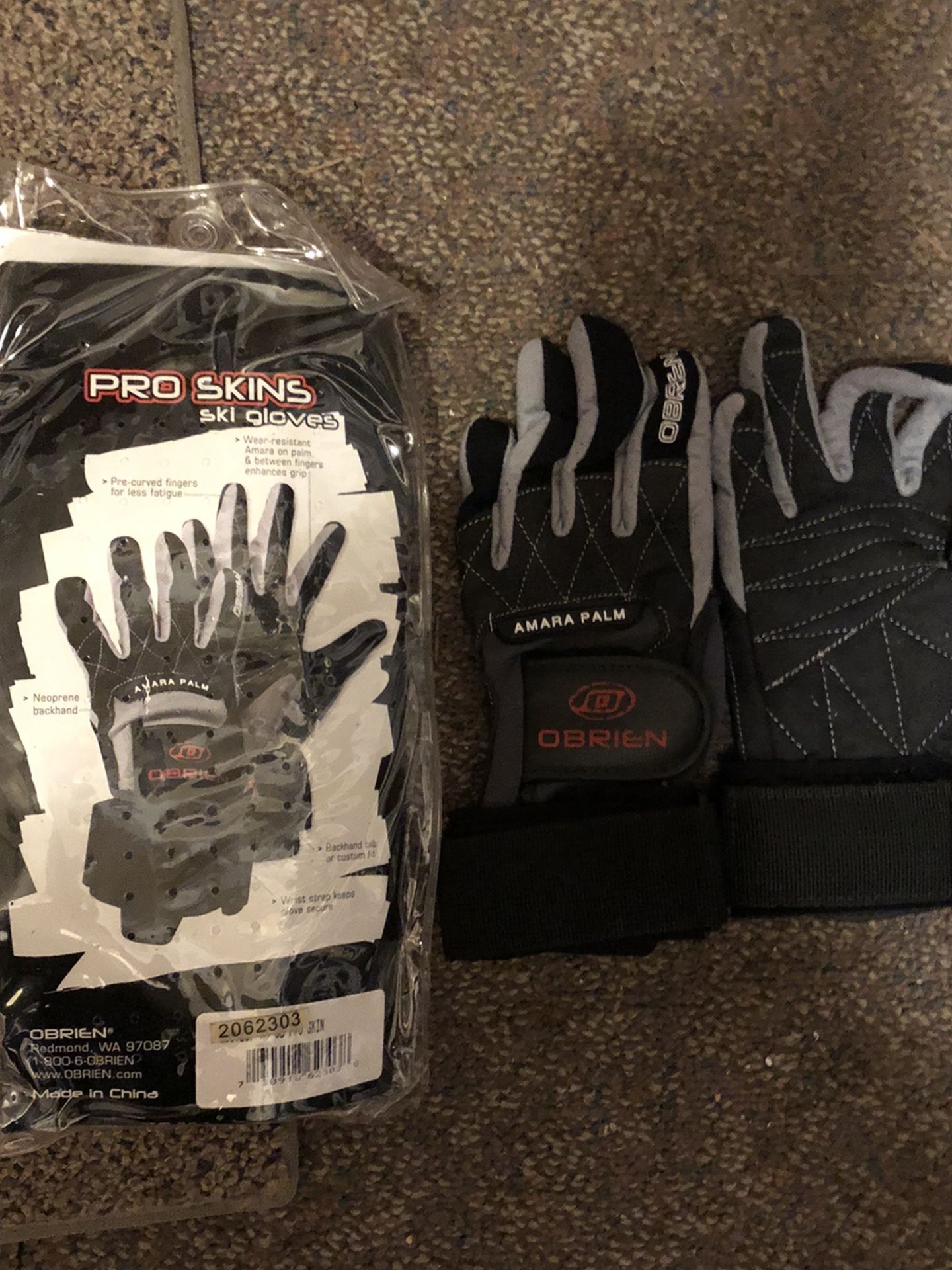 O’Brien Pro Skins and Ski Skins Water Ski Junior Gloves 2 Pair