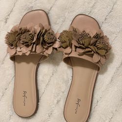 Floral Slide Sandals Size 9.5 (Fits 9–10)
