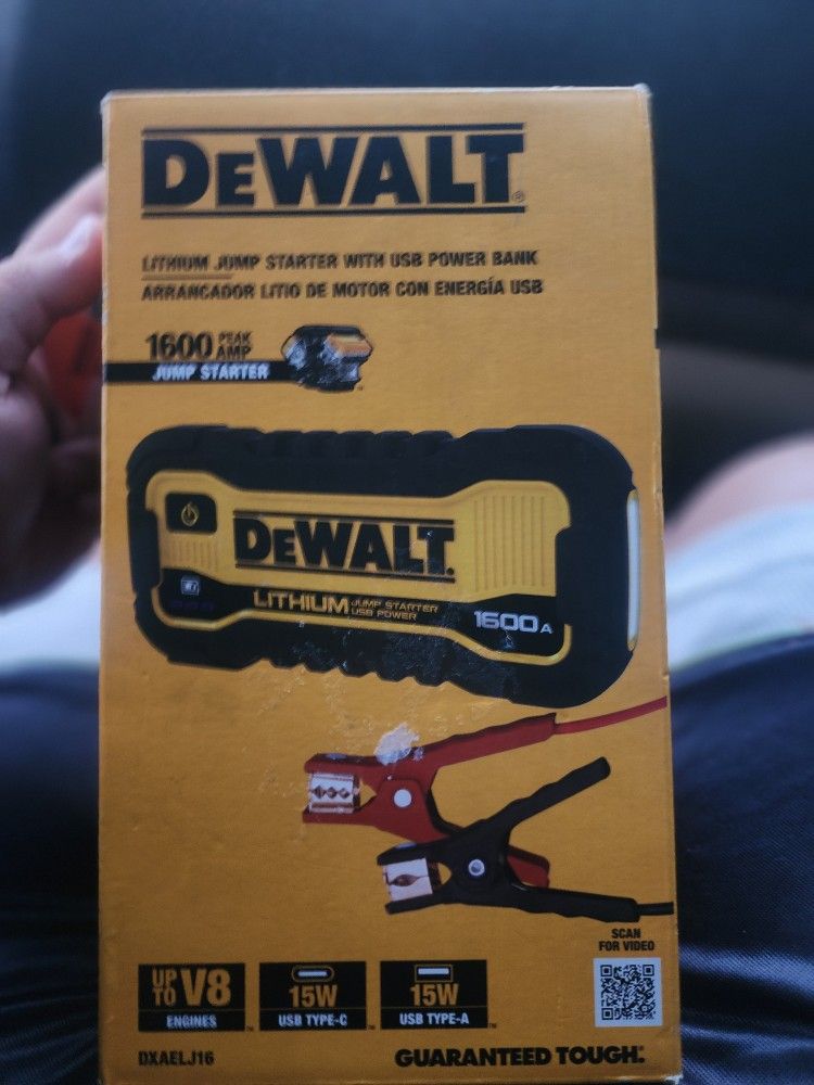 Dewalt Lithium Battery Jumper Pack