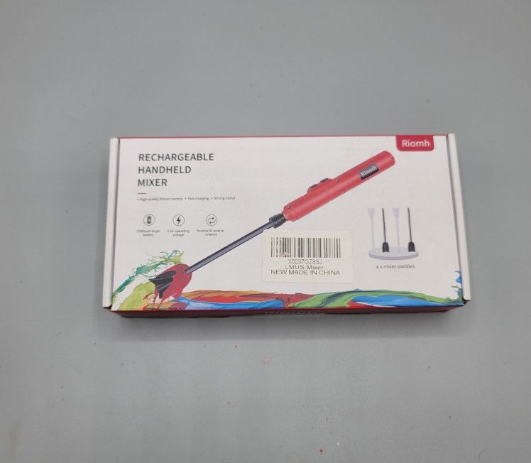 Handheld drink mixer