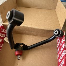 Infiniti 37s SPC UPPER CONTROL ARM (driver-side) 