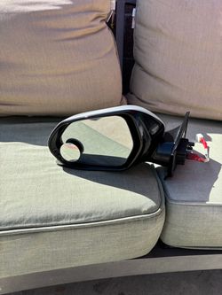 LEFT DRIVER SIDE MIRROR 2018 TOYOTA PRIUS OEM (SILVER)