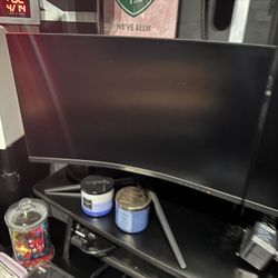 MSI Curved Gaming Monitor (2)