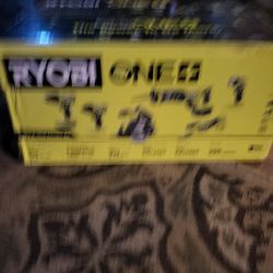 Ryobi 6 PC Power Tool Set 