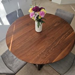 Scandinavian Designs Dinning Table And Chairs